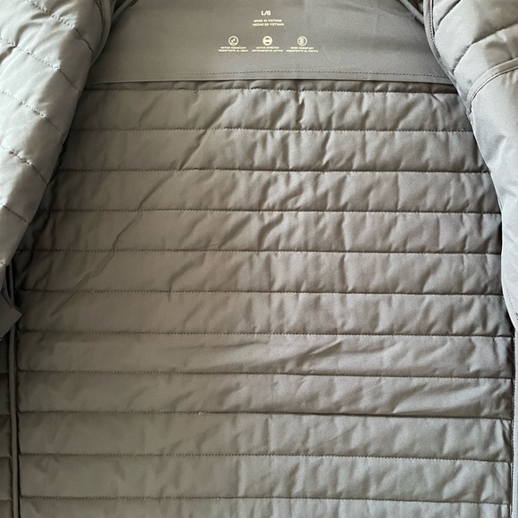 Nautica Men’s Quilted Puffer jacket Size L / Like New - Picture 6 of 9
